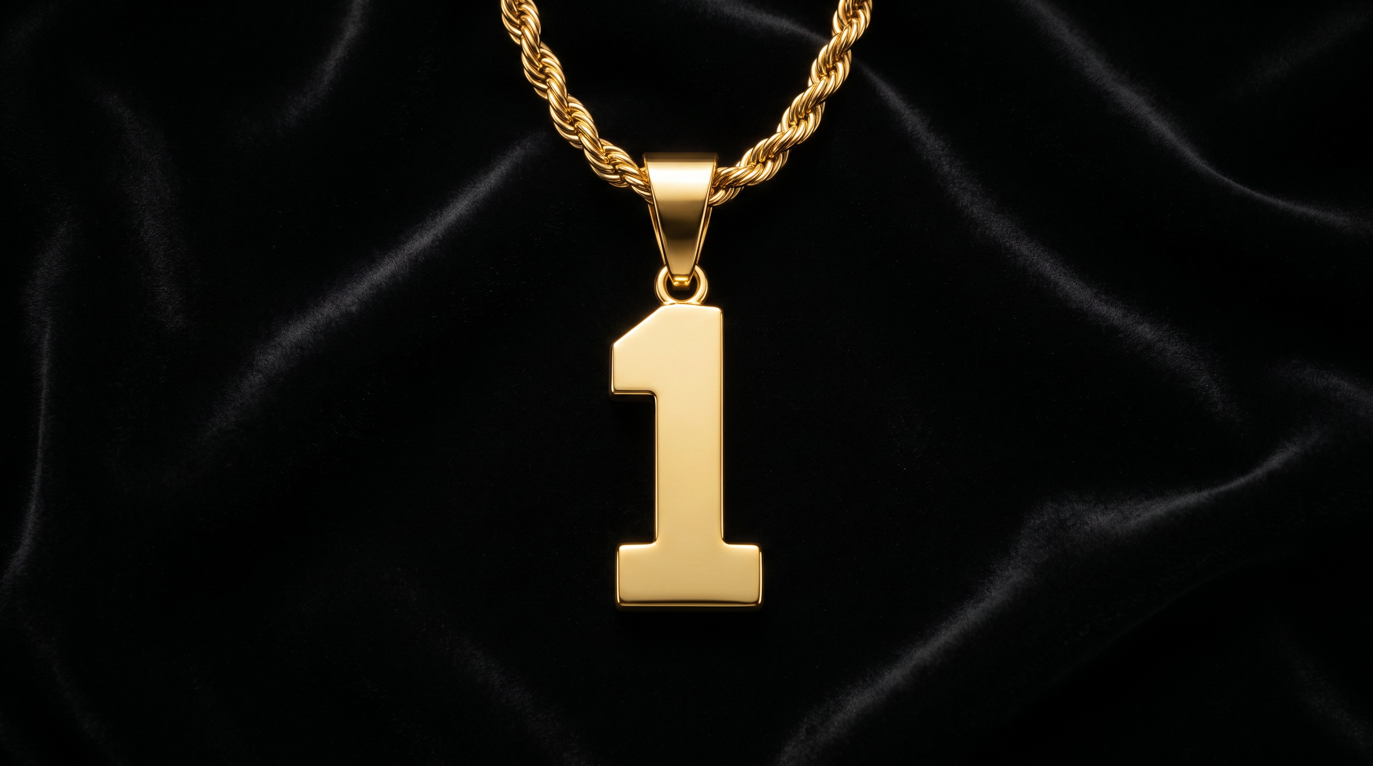 NUMBER PENDANT GOLD